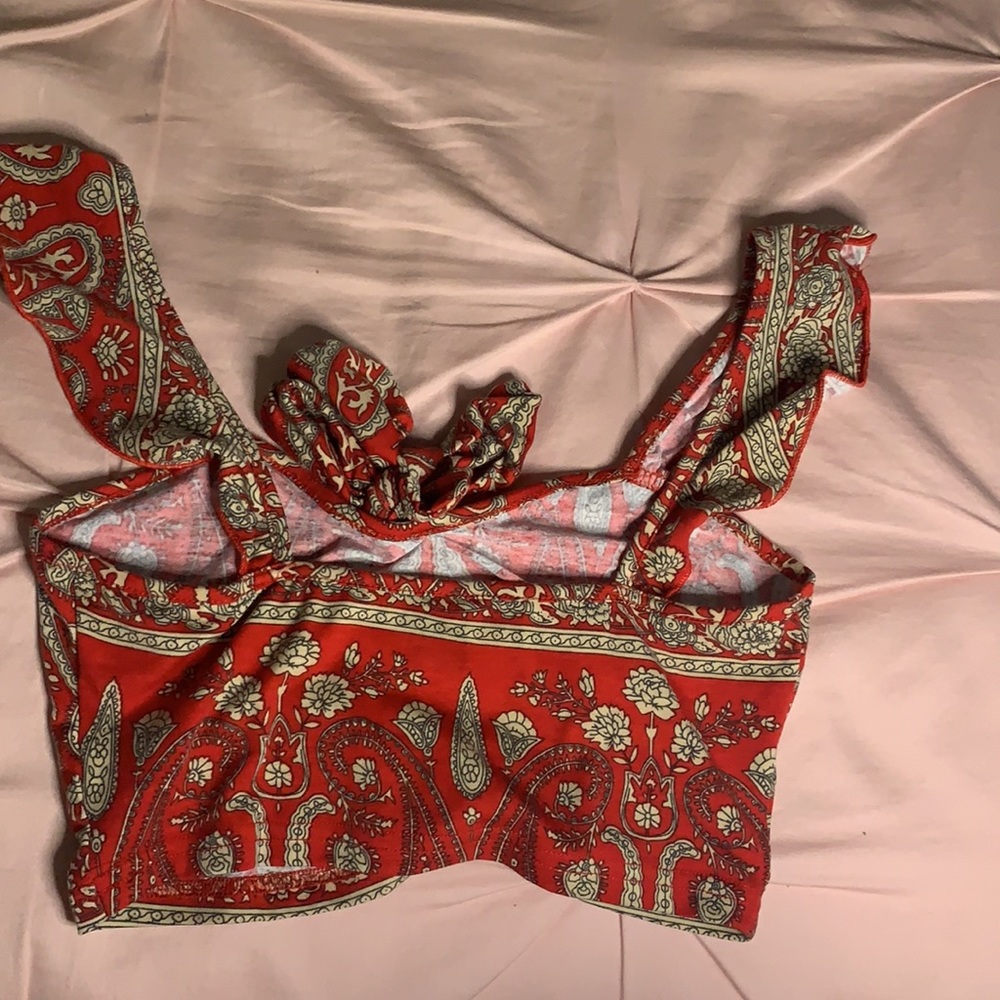 Crop top - Picture 2 of 2